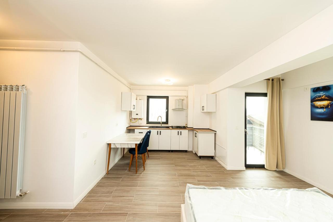 Apart Hotel Fusion Tower Iasi Exterior photo